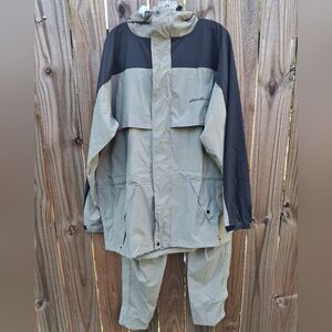 NWOT Eddie Bauer 2pc Rain Suit Size L